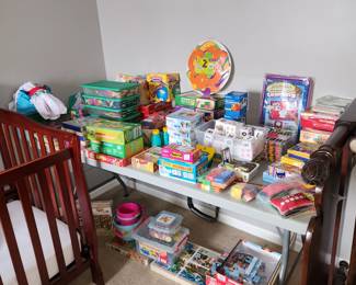 Kids educational toys/puzzles.  Many unopened. 