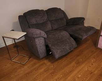 Electric recliner/rocker
