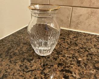C53-  $15. Vtg Marquis by Waterford Crystal Gold Accent Rim 4 in Bud Vase
