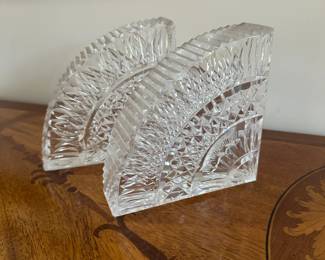 C4-$60 pair.  Waterford Crystal Bookends. Very minor chip on bottom. Measures  5" long  x 1.5" wide x 5" tall.