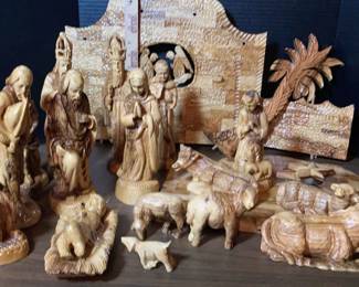  01 Handcarved Olive Wood Nativity Scene 
