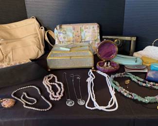 Vintage Costume Jewelry, Purses, Wallets, Jewelry Box