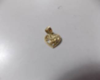 10K heart Pendant