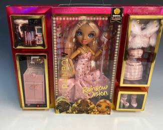 Rainbow High Sabrina St. Cloud Rose Quartz Pink Fashion Doll