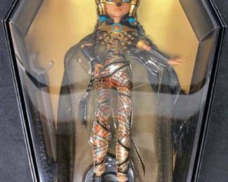 Haunt Couture, Midnight Runaway Cleo De Nile Doll. 