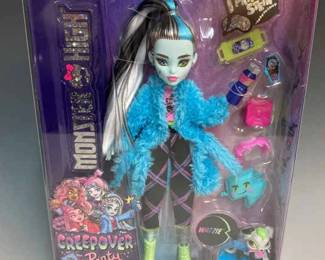 Monster High Frankie Stein Creepover Party Doll