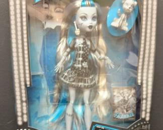 Monster High Reel Drama Frankie Stein Doll