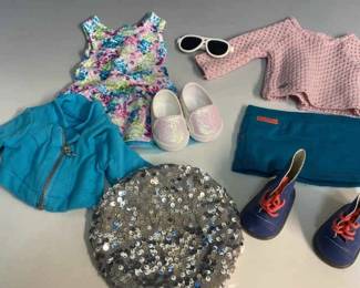 American Girl 2015 Sparkle Sweater, Skirt, Silver Sparkle Beanie, Meet Me Floral Outfit, Sunglasses 