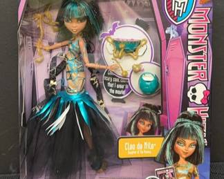 Monster High Ghouls Rule Cleo De Nile Doll