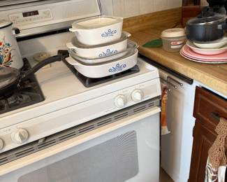 Corn flour, corning ware we also have the teapot