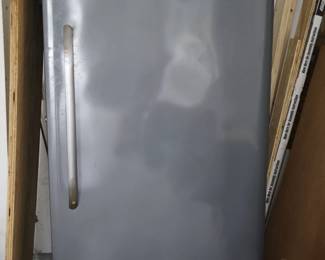 Frigidaire upright freezer