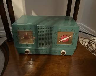 antique radio