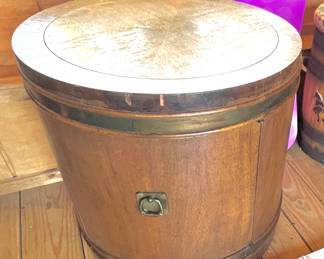Barrel Table
