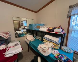 Weighted Blankets, Quilts, Electric Blanket