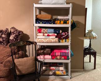 Bed linens, pillows and blankets