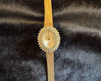 Gorgeous ladies watch with diamond bezel