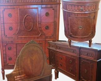4pc Antique Tobey Furniture Company Bedroom Suite. Beautifully detailed and in excellent condition.