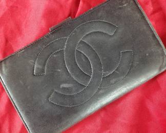 Chanel wallet