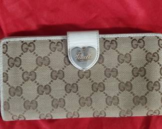 Gucci wallet