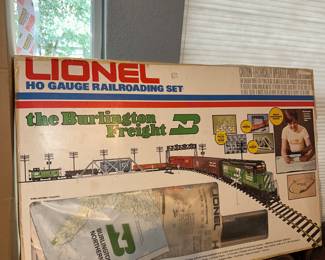 Lionel Train Set