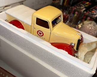 Texaco Collectible Vehicles