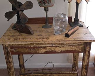 Vintage Writing Desk- 2 Lamps - Fan