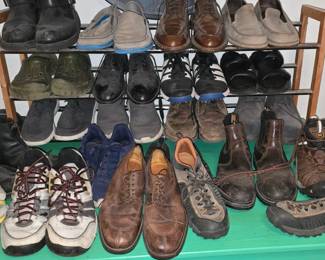 Men's Shoes - Size 