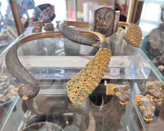 !•!ATTENTION!•! This home is equipped with a monitored alarm system and surveillance equipment. Any and all (if present) higher end items, jewelry and precious metals have been removed and will be brought in on the morning of sale.. thank you!