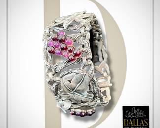 !•!ATTENTION!•! This home is equipped with a monitored alarm system and surveillance equipment. Any and all (if present) higher end items, jewelry and precious metals have been removed and will be brought in on the morning of sale.. thank you!