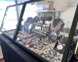 !•!ATTENTION!•! This home is equipped with a monitored alarm system and surveillance equipment. Any and all (if present) higher end items, jewelry and precious metals have been removed and will be brought in on the morning of sale.. thank you!