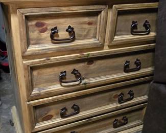 5 Drawer Western Dresser