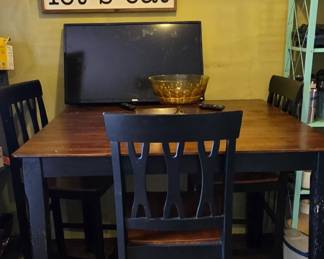 Bar High Kitchen Table with 3 Chairs