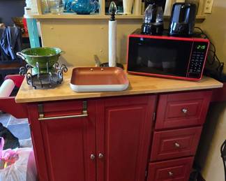 Really Cute Kitchen Work Cabinet - Microwave 