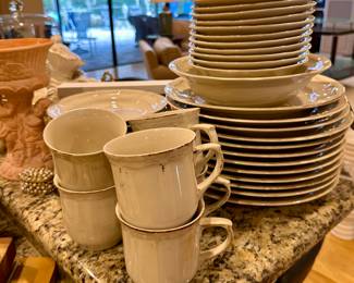 Nikko Antique Rustic Dinnerware Set