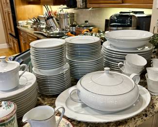 85 Piece Crown Empire Princess Japan Fine China