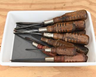Vintage wooden handled screwdrivers 