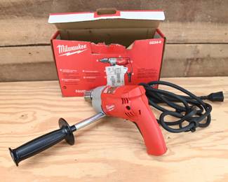 Milwaukee Power Drill 