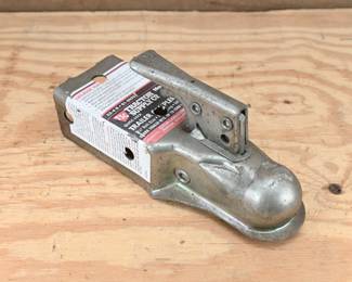 Trailer coupler 