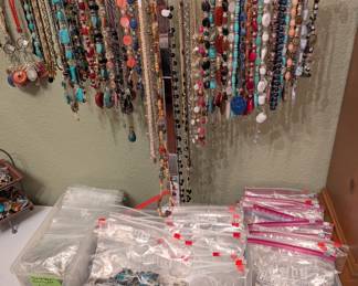 Jewelry, necklaces