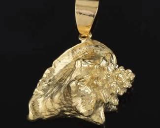 Classical 14k Gold Life Like Heavy Seashell Pendant 