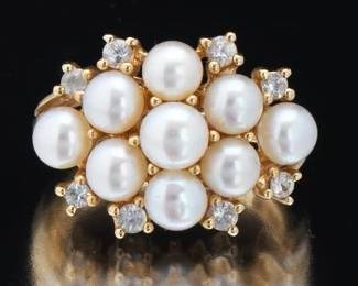 Ladies Pearl and Diamond Ring 
