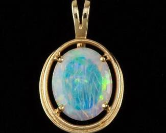 Ladies Gold and Opal Pendant 