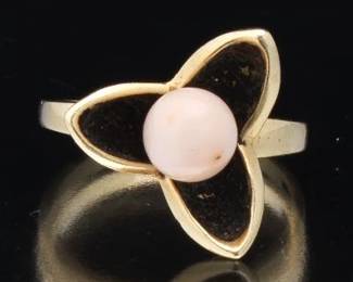 Ladies Cute Gold and Angel Skins Coral Ring 