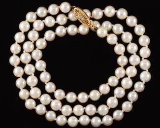Ladies Gold, Diamond and Pearl Necklace 