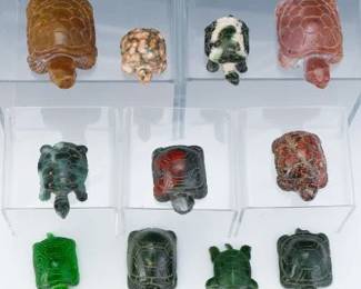 Chinese Group of Eleven Carved Hard Stones, Jade and Peking Glass Turtles 