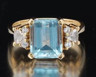 Ladies Topaz and Diamond Ring 