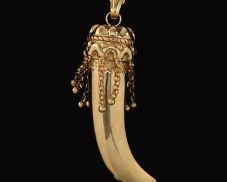 Ladies Italian Gold Oversize Cornicello Pendant with Tassels 