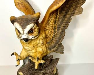 UCGC Porcelain Owl Statue