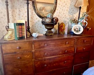 MCM Dresser