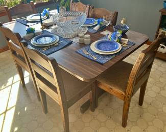 MCM Kitchen Table with 6 Chairs